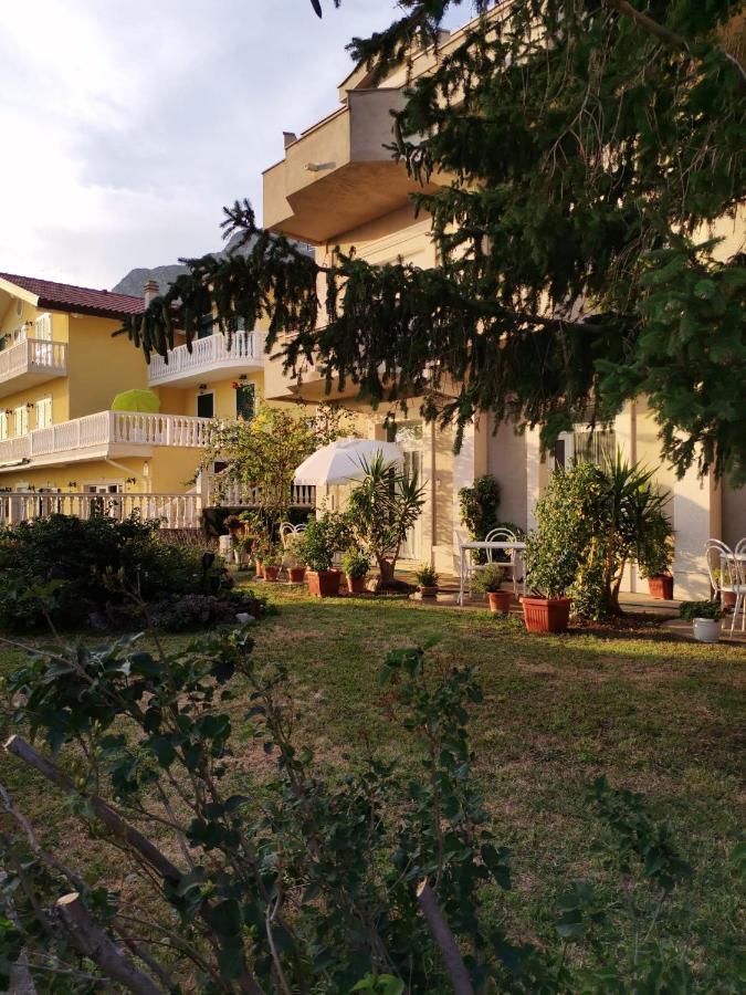 Apartments Sretna Gradac  Dış mekan fotoğraf