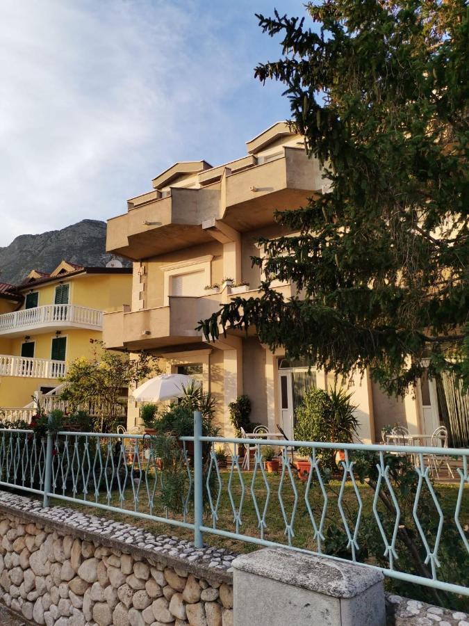 Apartments Sretna Gradac  Dış mekan fotoğraf